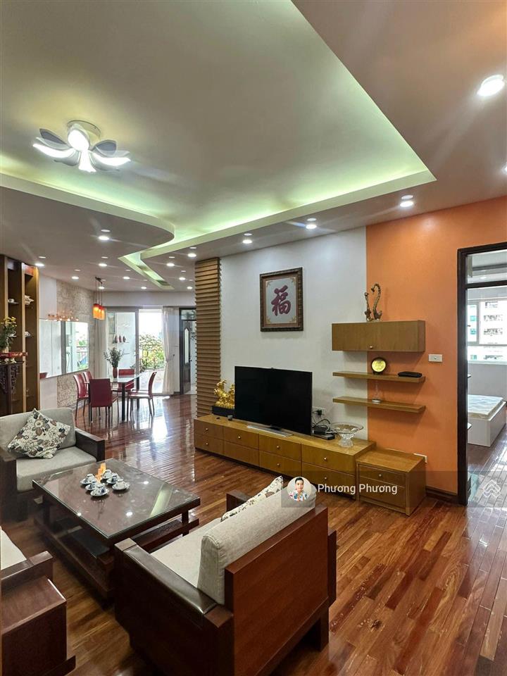 Bán căn hộ 3pn 151m2 tòa 17t4 trung hòa nhân chính, đầy đủ đồ, giá 63tr/m2. 0974 538 ***
