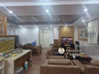 Chính chủ bán căn hộ chung cư 335 cầu giấy. dt 125m2 3pn,2vs full nội thất mới đẹp, giá 8.6 tỷ.