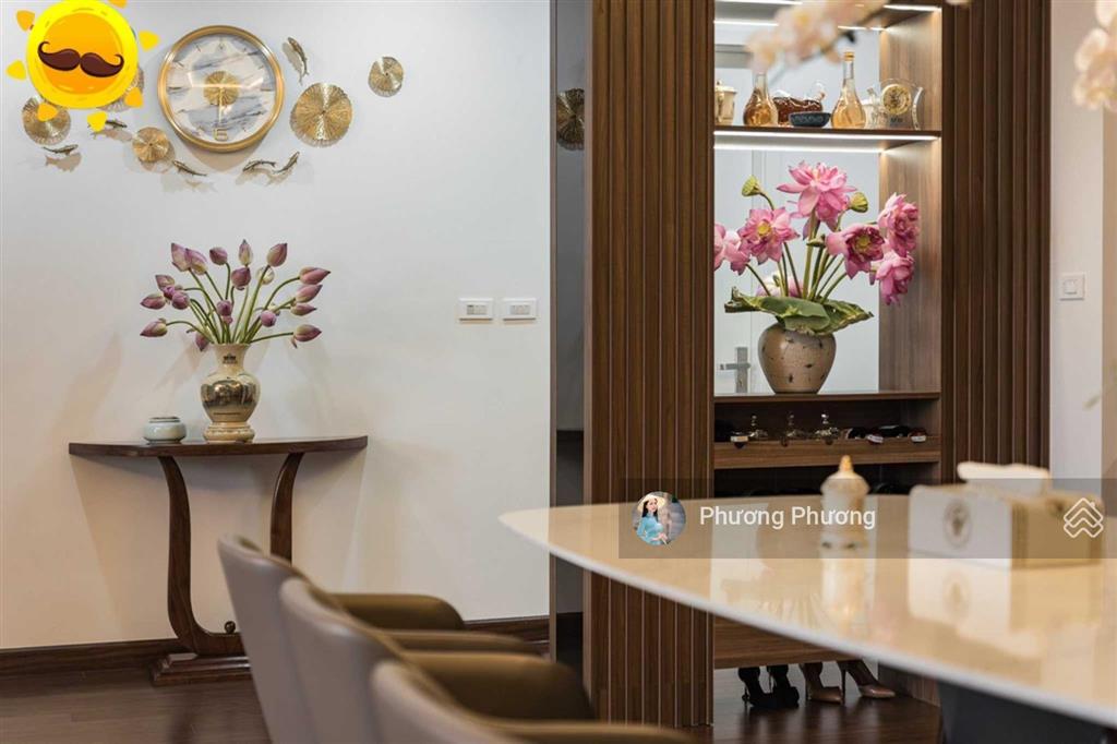 Bán căn 71,2m2 (2n, 2w) 90 nguyễn tuân, ban công đông nam, full nội thất giá 5.55 tỷ. 0974 538 ***