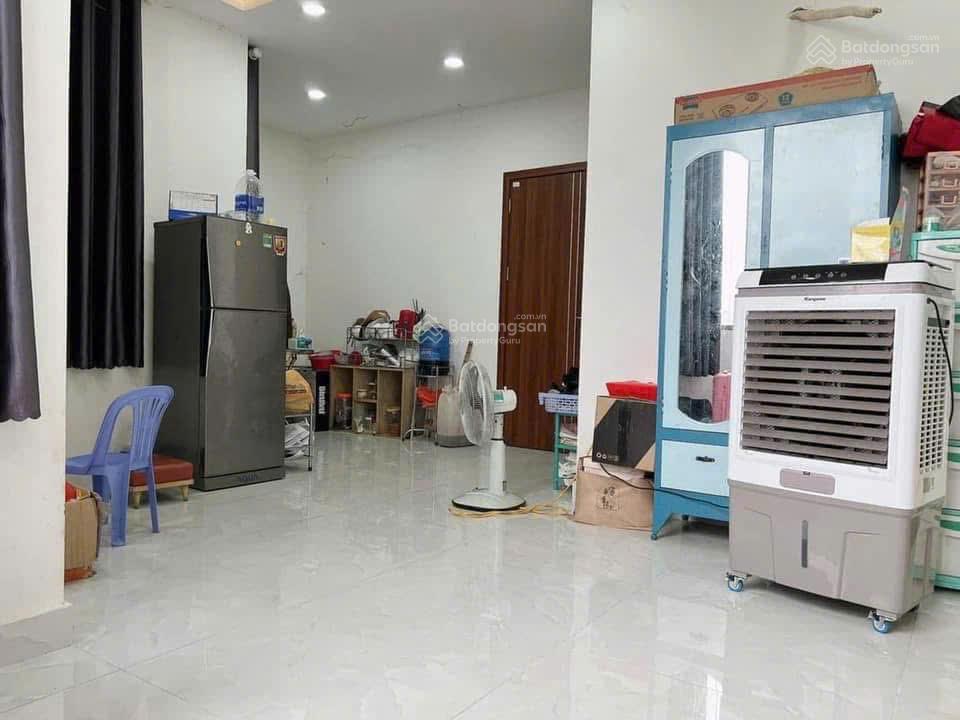 Cho thuê phòng mới, có ban công giá rẻ tại quận 9