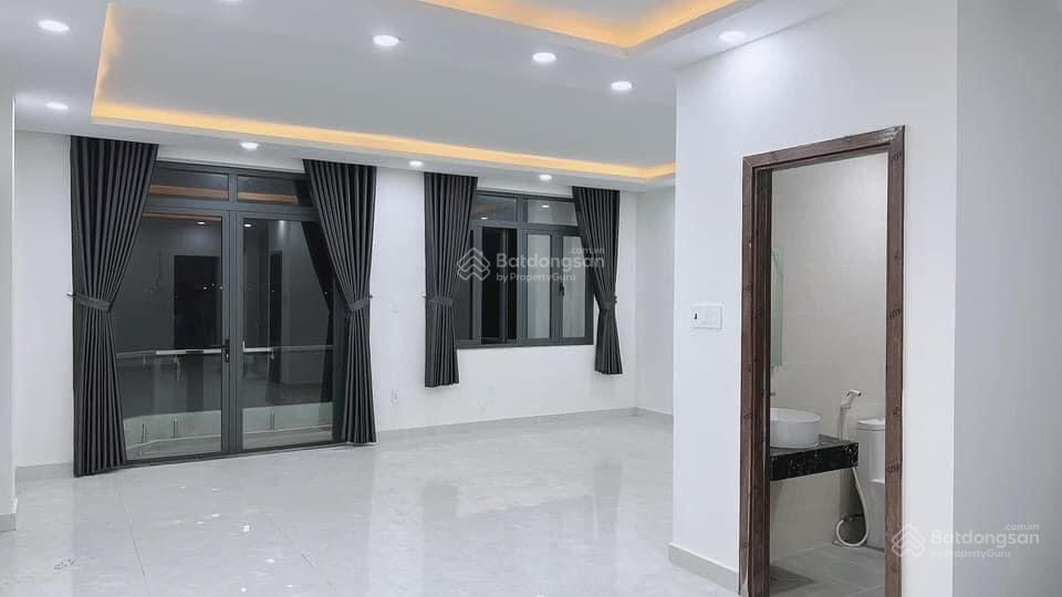 Cho thuê phòng mới, có ban công giá rẻ tại quận 9