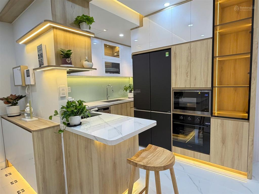 Bán cc sky garden 3, 6,8 tỷ, 74m2, 3pn, 2wc, pháp lý đầy đủ tại tân phong, q7, hcm