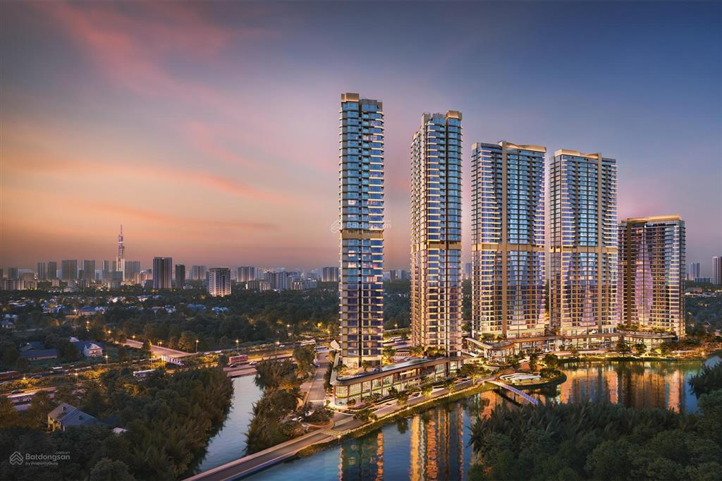 Bán căn shophouse góc eaton park trần cao 10.6m, dt 168 m2, tt 2.75 tỷ mỗi 6 tháng