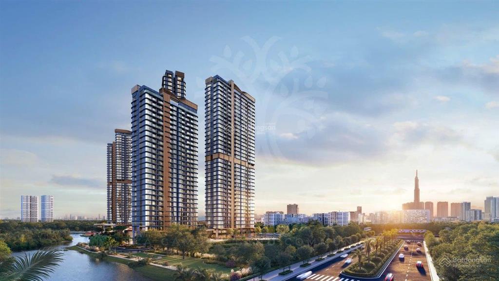 Bán căn shophouse góc eaton park trần cao 10,6m, dt 168m2, tt 2,75 tỷ mỗi 6 tháng