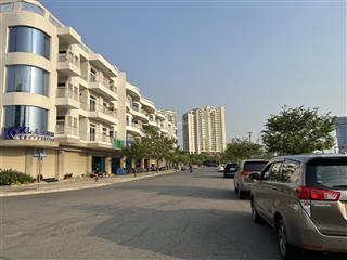 Chuyên cho thuê tòa văn phòng thủ thiêm lakeview, 698m2/190tr, 1 hầm+ 5 tầng, ngang 7m, căn góc