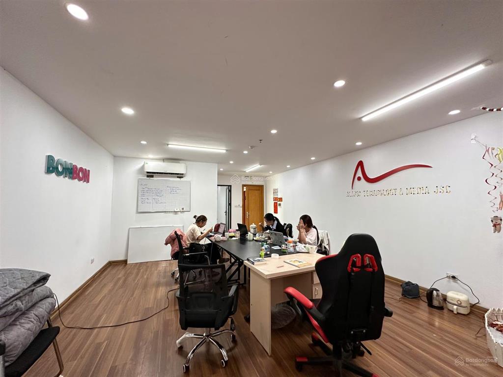 Văn phòng tại 227 phạm văn đồng. 60m2 giá thuê 7 triệu/tháng