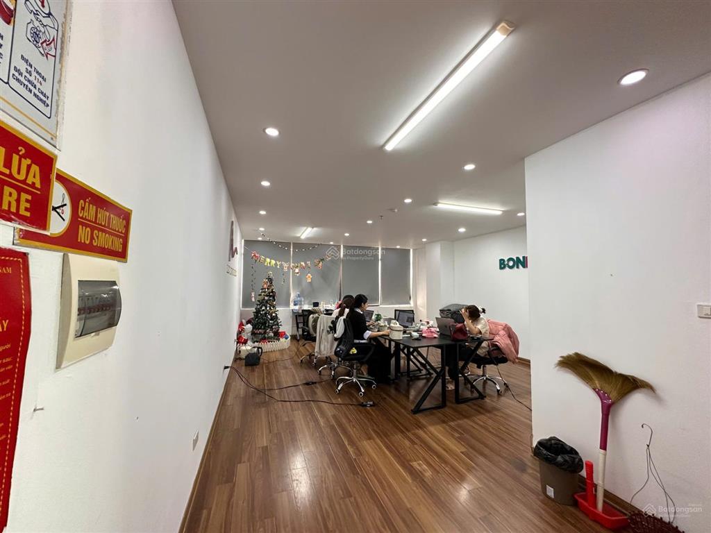 Văn phòng tại 227 phạm văn đồng. 60m2 giá thuê 7 triệu/tháng