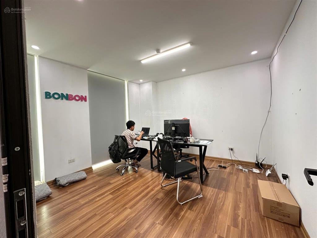 Văn phòng tại 227 phạm văn đồng. 60m2 giá thuê 7 triệu/tháng