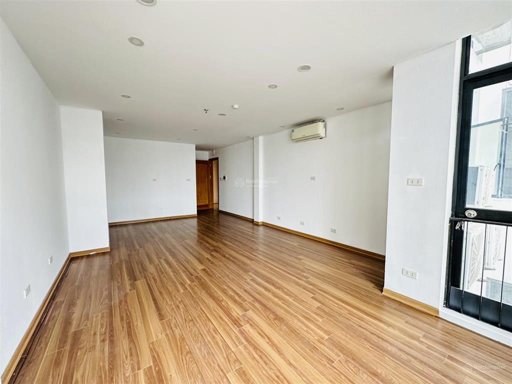 Văn phòng tại 227 phạm văn đồng. 60m2 giá thuê 7 triệu/tháng