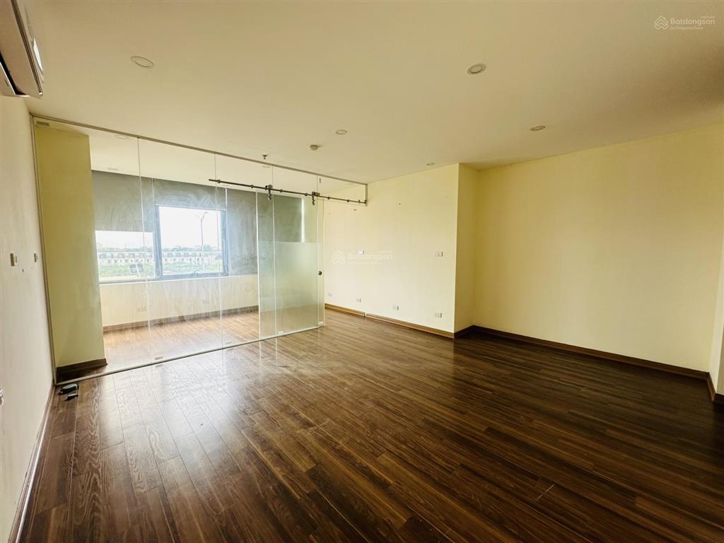 Văn phòng tại 227 phạm văn đồng. 60m2 giá thuê 7 triệu/tháng