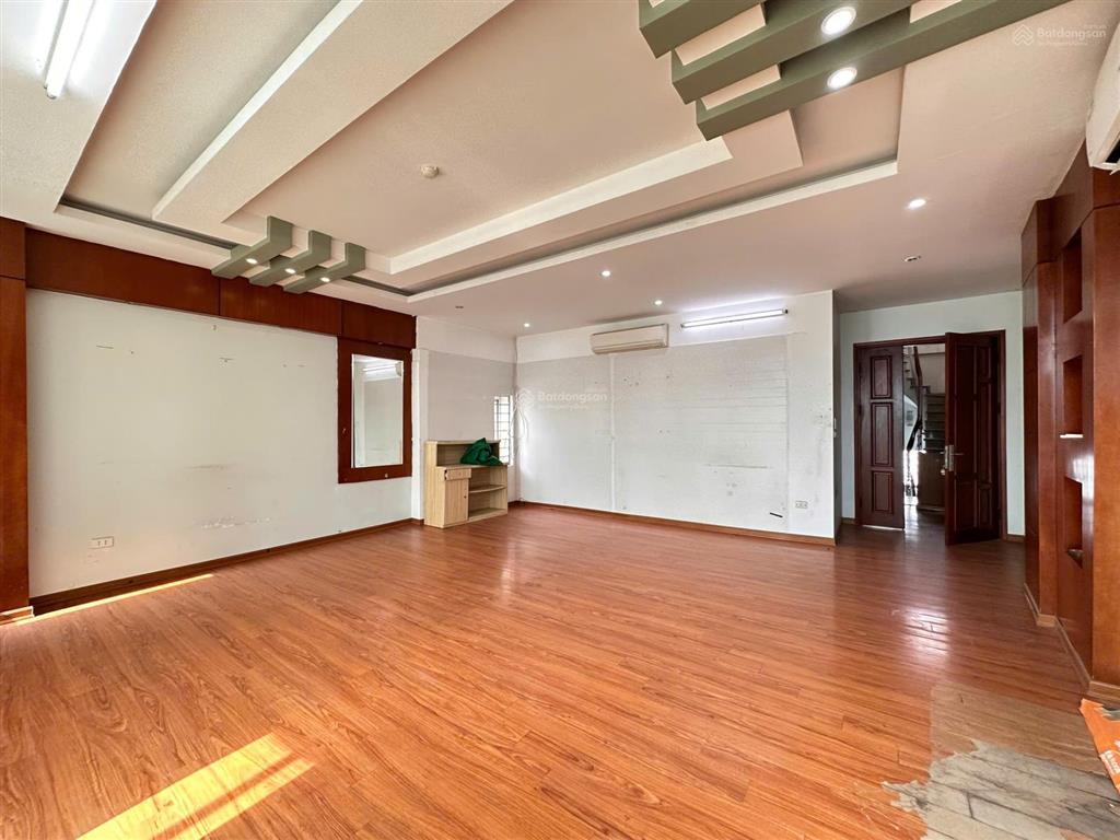 Văn phòng 50m2, tại nguyễn trãi  thanh xuân giá chỉ 6 triệu/tháng