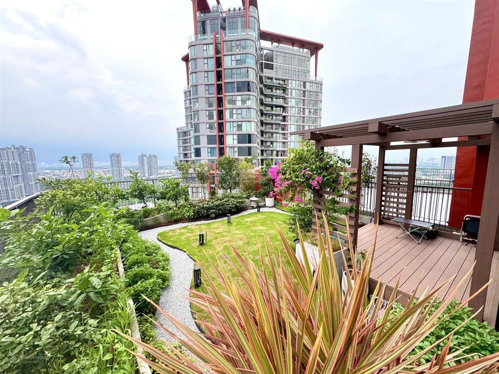 The landmark ecopark bán siêu phẩm 3pn sân vườn 65m2 đủ đồ tầng trung đẹp sẵn sổ !!