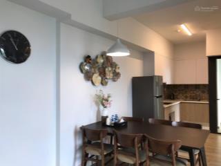 Ecopark bán căn 2pn 2vs  view golf và hồ thiên nga  đủ đồ  sẵn sổ đỏ. đang cho thuê 10.5tr/th