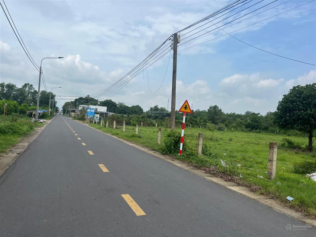 Thích hợp làm nhà vườn đường nhựa khu dân cư hiện hữu đã lên 250m2 đất ở