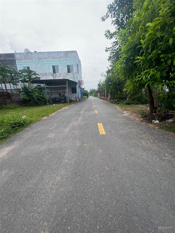 Thích hợp làm nhà vườn đường nhựa khu dân cư hiện hữu đã lên 250m2 đất ở