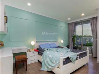 Bán gấp căn 2pn, 95m2, full nội thất, đang có hđ thuê sẵn, view sông rất đẹp  có sổ hồng