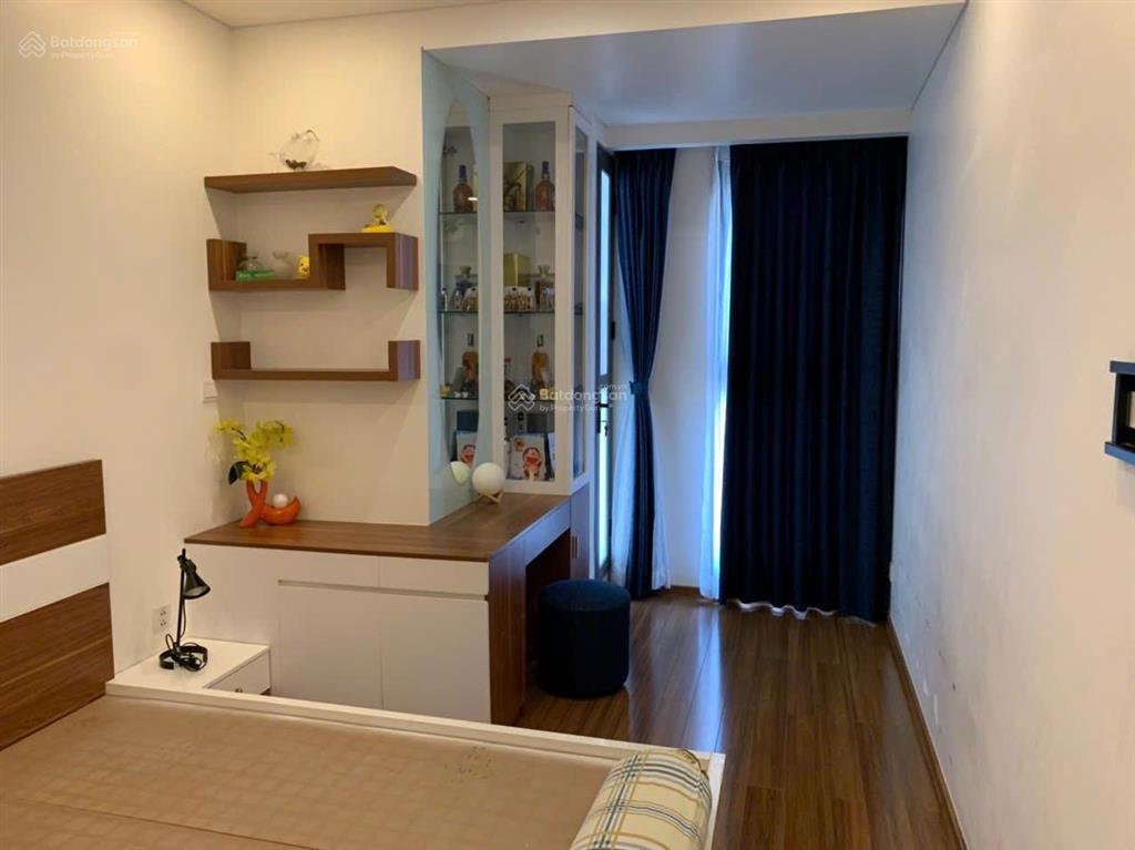 Bán căn 1pn, 56m2, pearl plaza, full nội thất, có hđ thuê 17tr/tháng  sổ hồng chính chủ