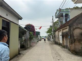 Bán nhanh lô đất đẹp vân từ trục chính thôn  ngay gần trục chính vân từ cách 10 mét