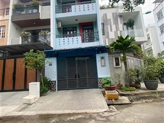 Chính chủ cần bán căn nhà góc 2 mặt tiền với dt 4.7x18m, 4 tầng, giá 12.5 tỷ