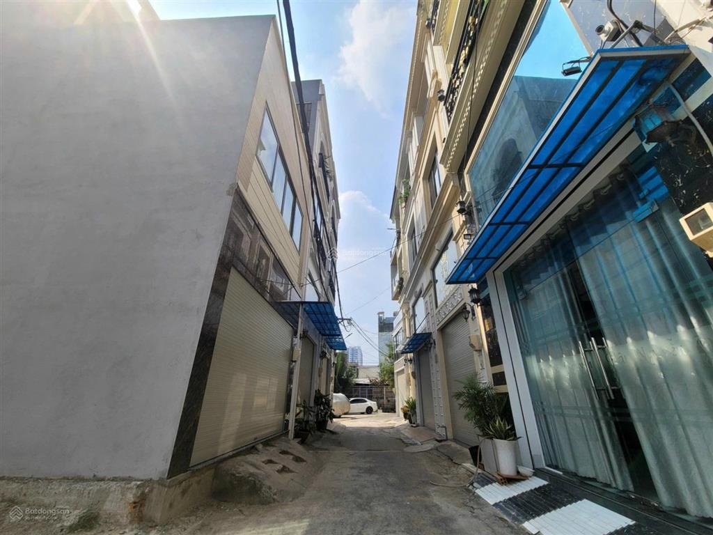 Bán lô đất hẻm oto htp. giá 6 tỷ kdc hiện hữu.  0855 548 ***