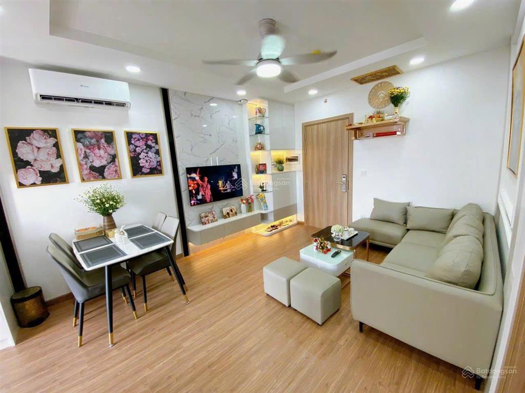 Chính chủ cần bán căn 2n 57m2 tầng trung bc đông nam đủ đồ giá 3,6 tỷ le grand jardin sài đồng