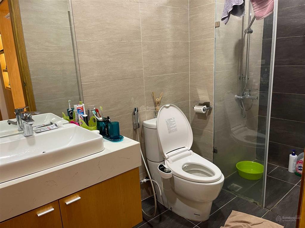 Bán nhanh căn golden west 3 phòng ngủ 96m2, full nội thất, giá bán 7,3 tỷ.  0961 995 ***