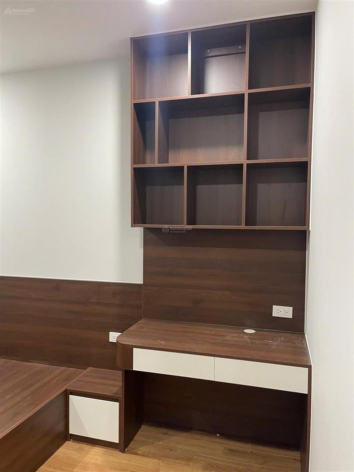 Bán căn rose town 3pn giá chỉ 6,x tỷ, sang tên sổ tới tay khách.  096199535