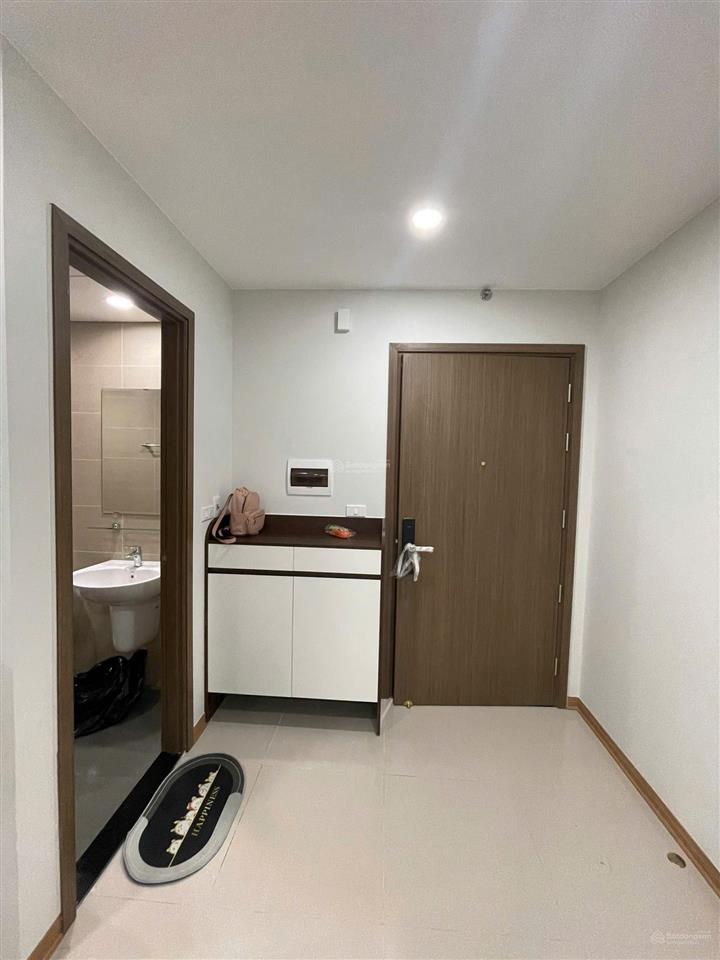 Bán căn rose town 3pn giá chỉ 6,x tỷ, sang tên sổ tới tay khách.  096199535