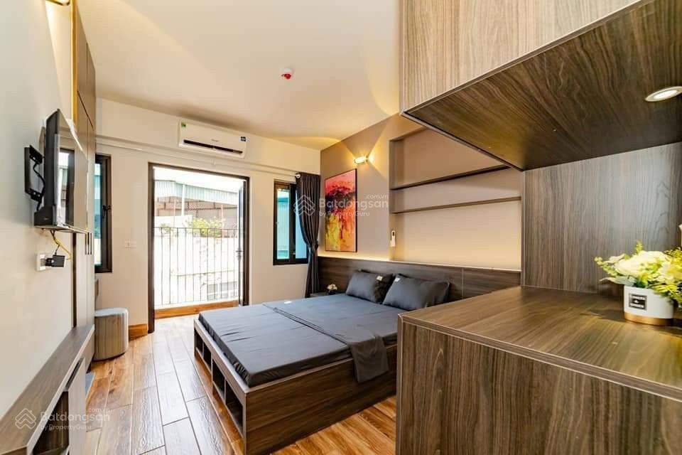 Chính chủ cần cho thuê nhà mới xây văn cao dt 45m2 x 5 tầng, mặt tiền 5m, ô tô đỗ cửa. gía 13tr/th