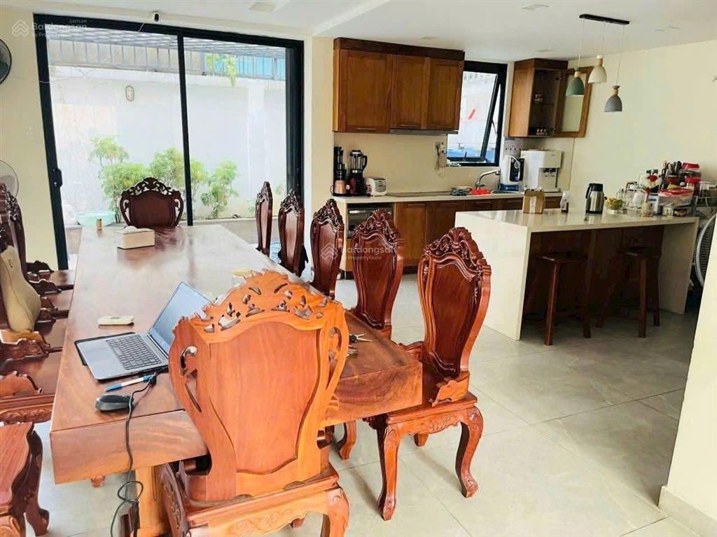 Biệt thự 4 tầng 9x22m khu vip bên sông hiệp bình chánh, thành phố thủ đức