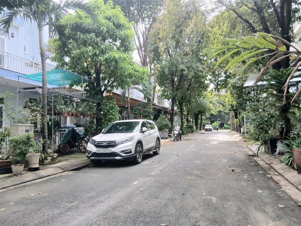 Biệt thự 3 tầng 8x14,5m khu gia hòa phước long b, thủ đức