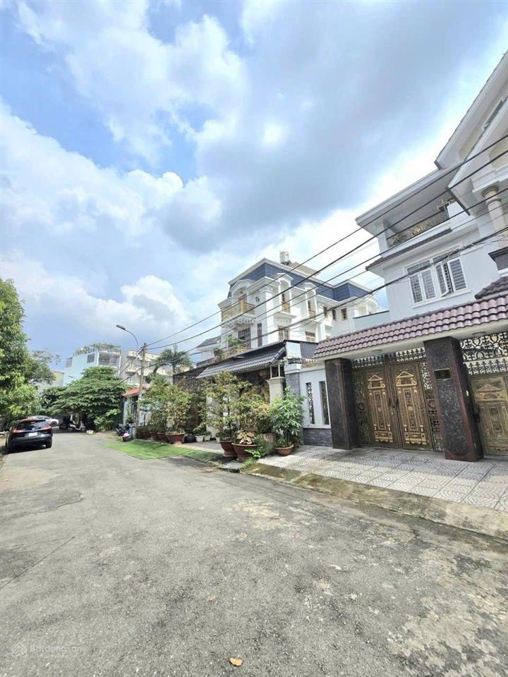 Bán đất 12x20,5m đường ô tô né nhau. linh trung, thủ đức