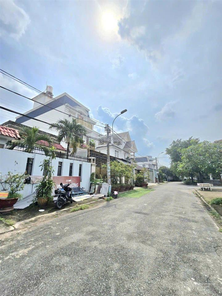 Bán đất 12x20,5m đường ô tô né nhau. linh trung, thủ đức