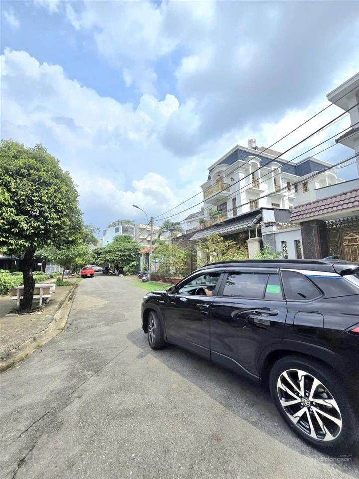 Bán đất 12x20,5m đường ô tô né nhau. linh trung, thủ đức