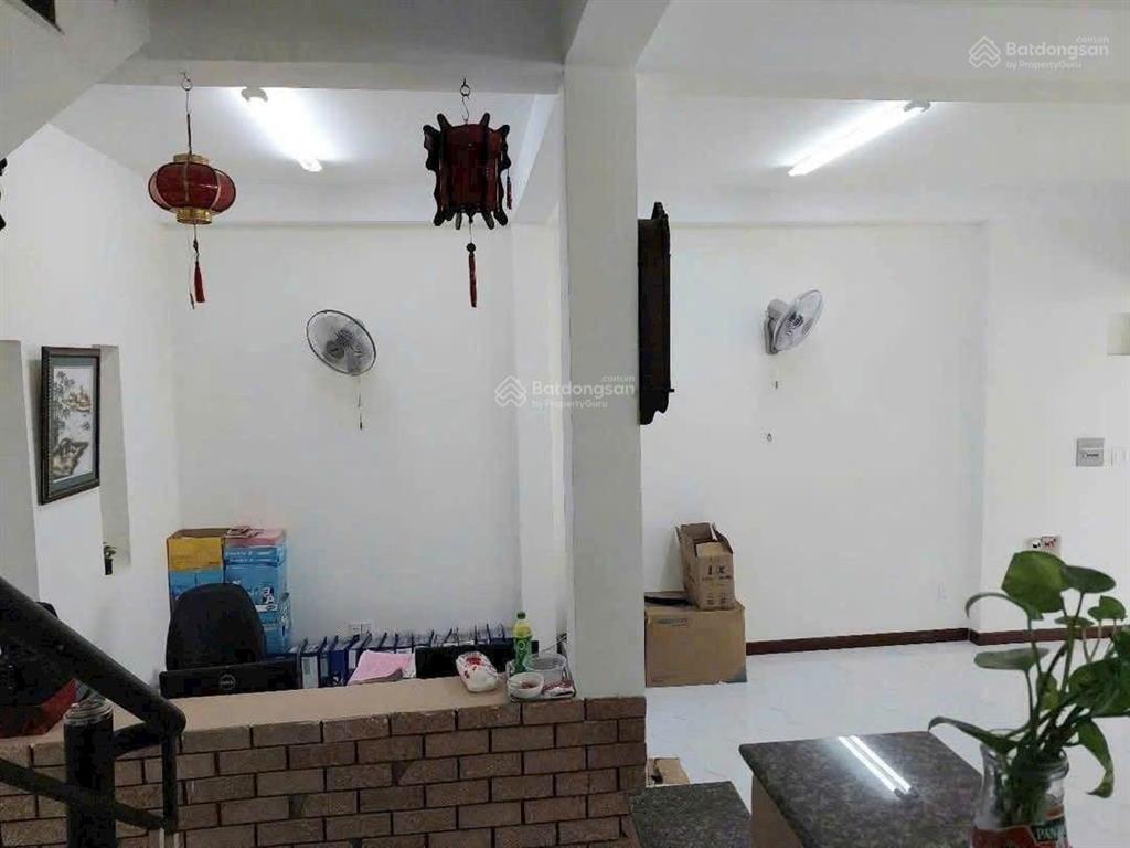 Nhà 3 tầng 6x17m đường 12m bên sông
hiệp bình chánh, thủ đức