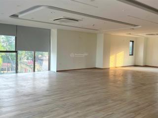 Cho thuê văn phòng 214b trần quang khải, tràng tiền, hoàn kiếm, hà nội, 40 triệu, 140m2, view đẹp