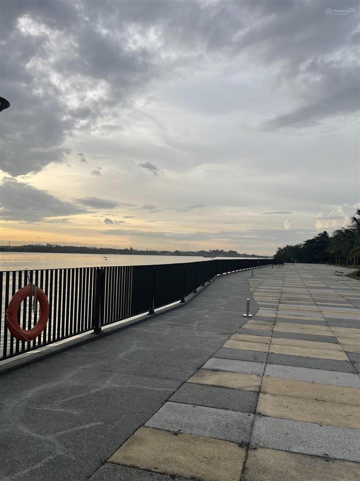 Bán biệt thự 3pn, 3wc, 115m2 ở izumi city, giá ưu đãi 7 tỷ vnd