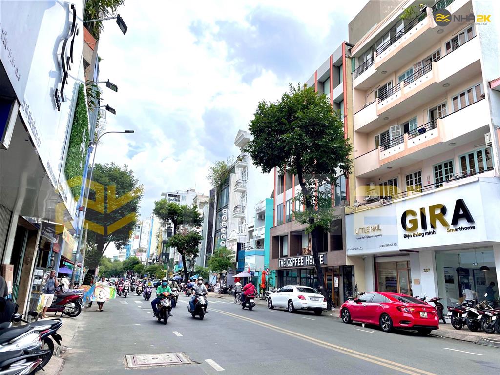 Bán gấp nhà mt đường võ văn tần 8x20m kết cấu 5 tầng hđ 250tr giá 110 tỷ