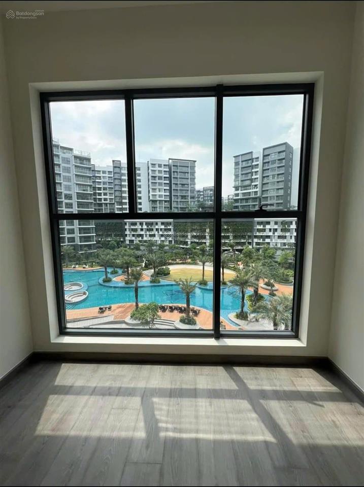 Cần cho thuê căn 2pn 96m2 khu diamond celadon city, ntcb có rèm và máy lạnh, nhà mới chưa ai ở