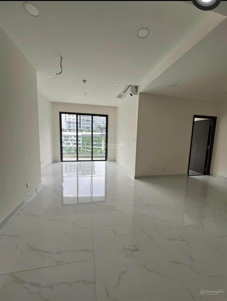 Cho thuê căn hộ 2pn 96m² diamond centery, nhà mới ntcb. kèm ô xe định danh