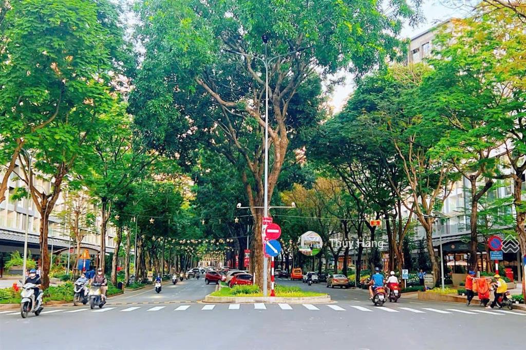 Cho thuê 3pn 3wc 28 triệu/tháng 3pn 120m² diamond centery full nt decor đẹp mới.