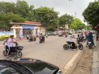 Tôi cần bán đất 120m giá 2tỉ phường xuân khanh gần trường đại học việt hung.cạnh bệnh viện