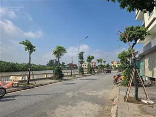 Phải thật nhanh. cần bán gấp lô đất 43m khu vực cực hót lại đà hàng xóm bác trọng, sát vin cổ loa
