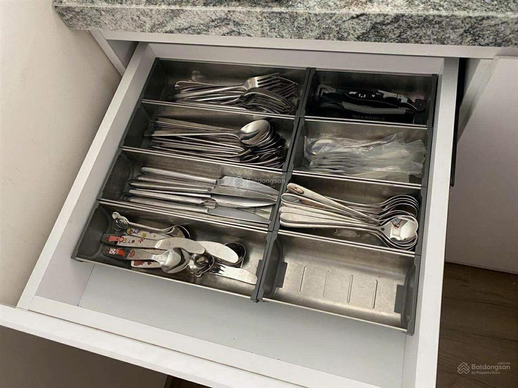 Cho thuê căn hộ 3 ngủ cao cấp  sky oasis s2, ecopark view sông hồng tuyệt đẹp