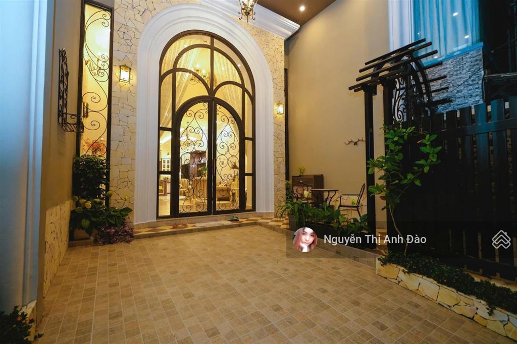 Căn biệt thự mini phong cách châu âu hoàn công giữa trung tâm đà lạt đường nguyễn trung trực