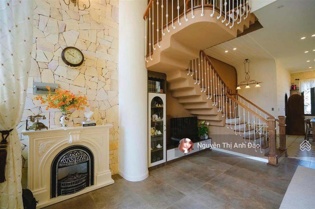 Căn biệt thự mini phong cách châu âu hoàn công giữa trung tâm đà lạt đường nguyễn trung trực