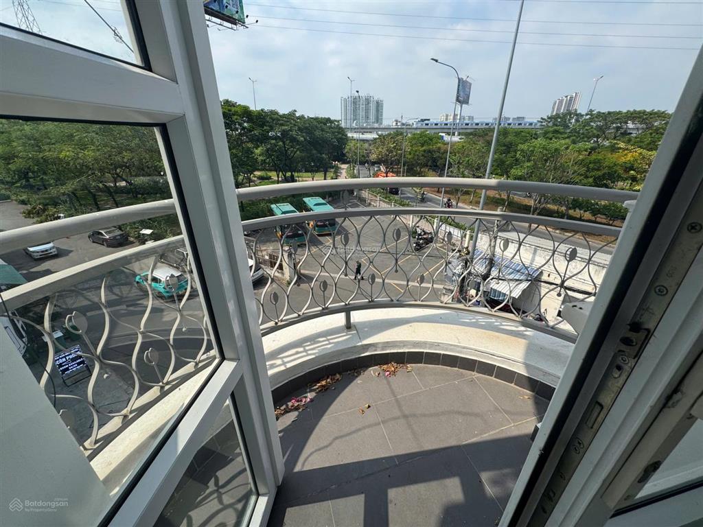 Văn phòng cho thuê đường trần não, quận 2  150m  40 triệu/tháng   0971 079 ***