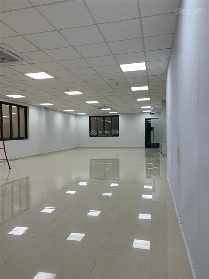 Cho thuê văn phòng mặt tiền đường nguyễn thi giao võ văn kiệt 140m2 30tr/tháng 0971 079 ***