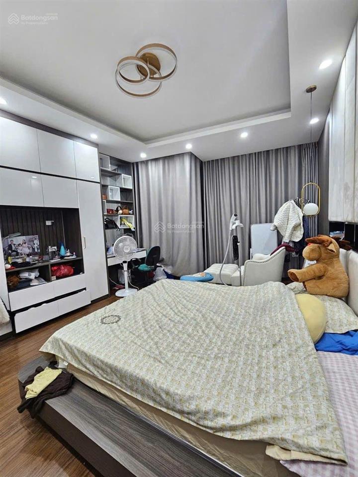 Cần bán nhanh nhà phố nhật chiêu tây hồôtô qua nhà  nhà mới ở ngay6 tầng 30m ra phố0 có căn t2