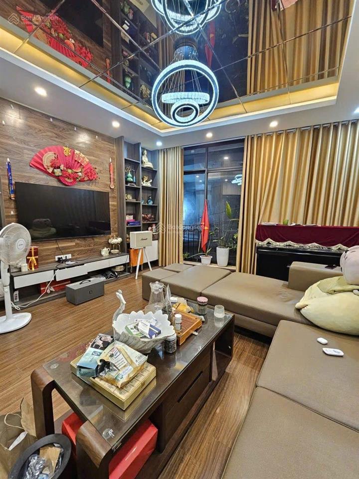 Cần bán nhanh nhà phố nhật chiêu tây hồôtô qua nhà  nhà mới ở ngay6 tầng 30m ra phố0 có căn t2